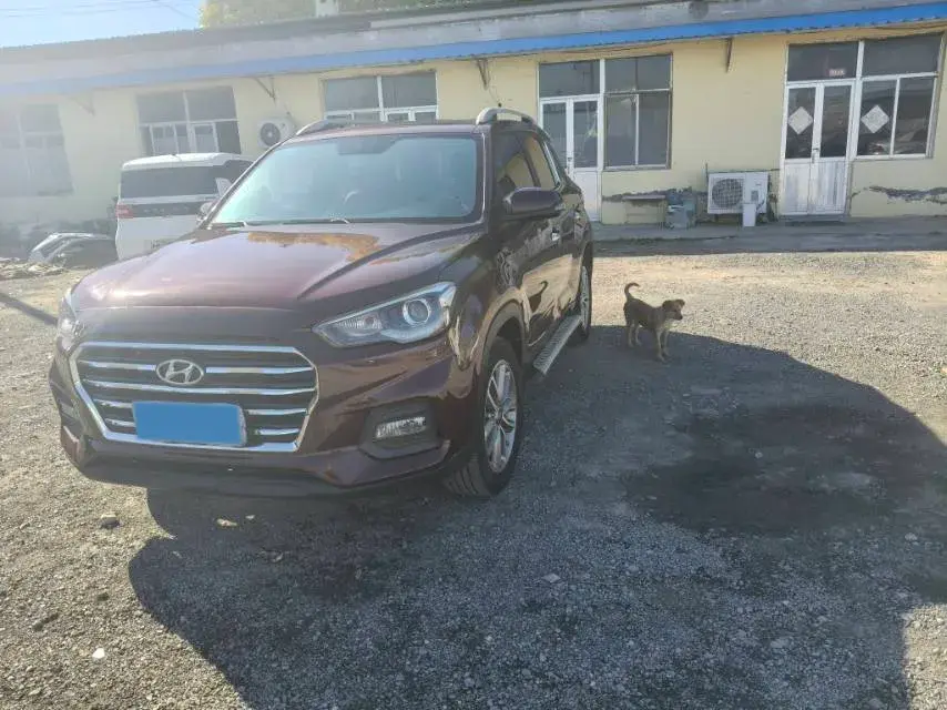 2019 HYUNDAI IX35 view 1