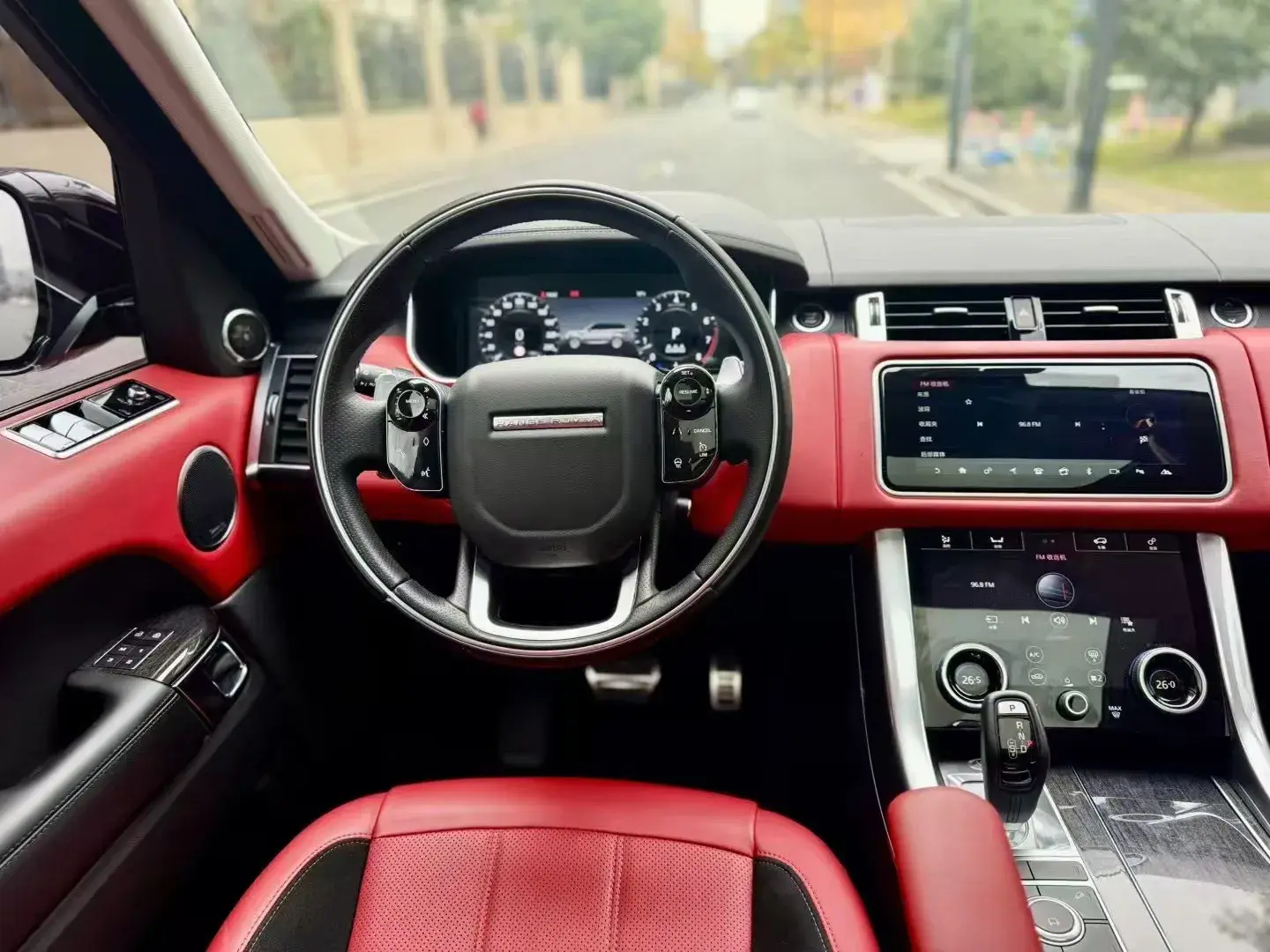 2022 LAND ROVER thumbnail 4