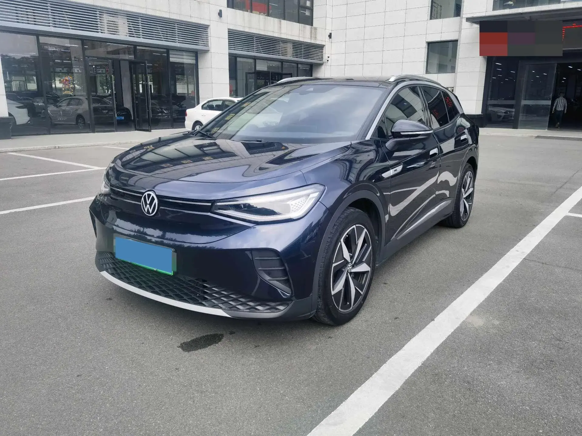 2022 VOLKSWAGEN ID.4 view 1