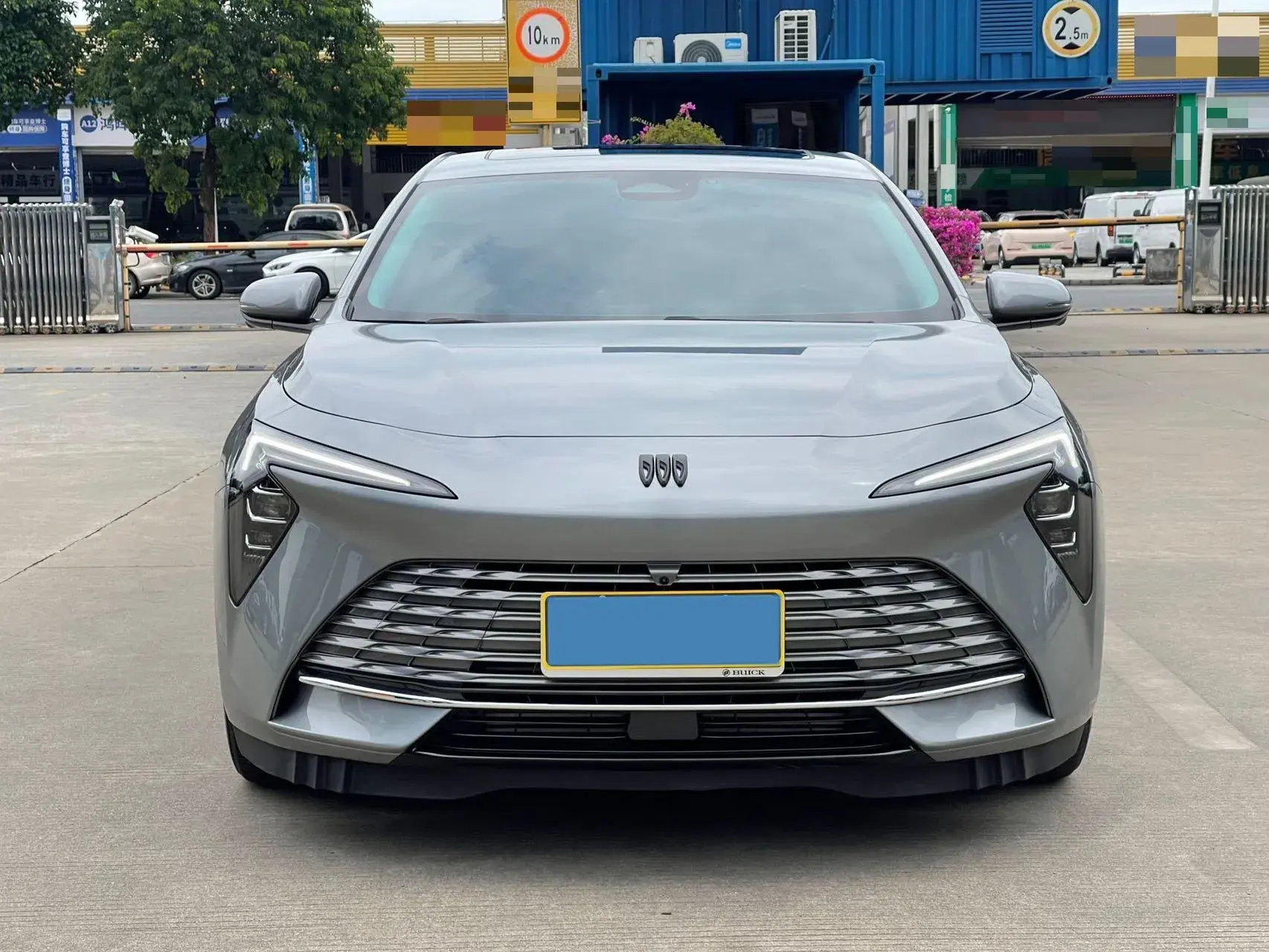 2023 BUICK LARCOSSE thumbnail 2