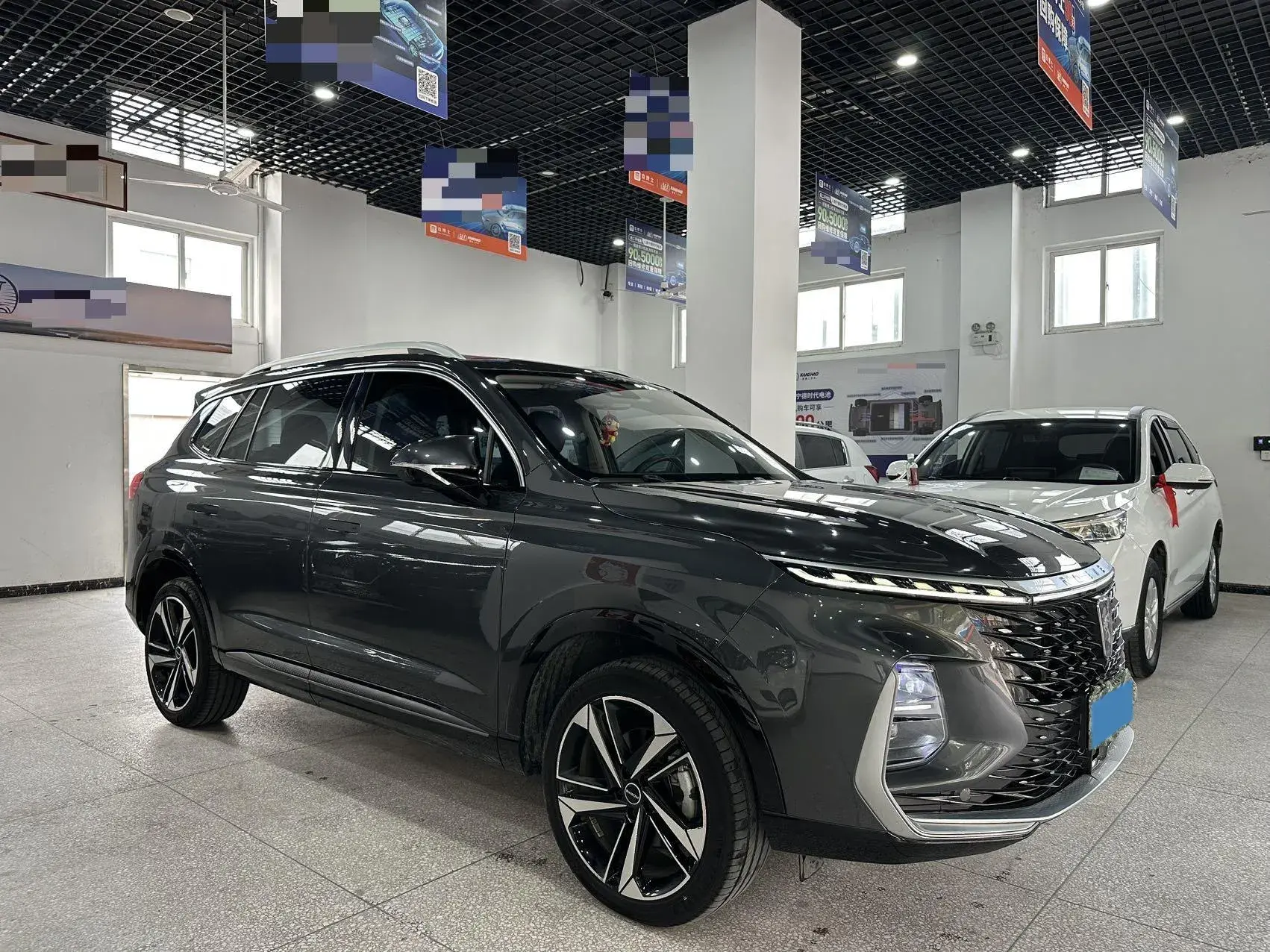 2022 ROEWE RX5 thumbnail 2