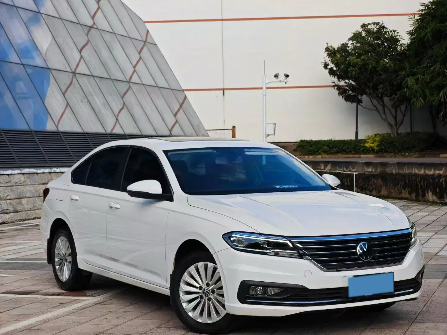 2021 VOLKSWAGEN LAVIDA thumbnail 3