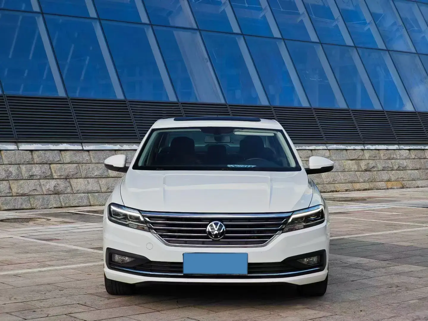 2021 VOLKSWAGEN LAVIDA thumbnail 2