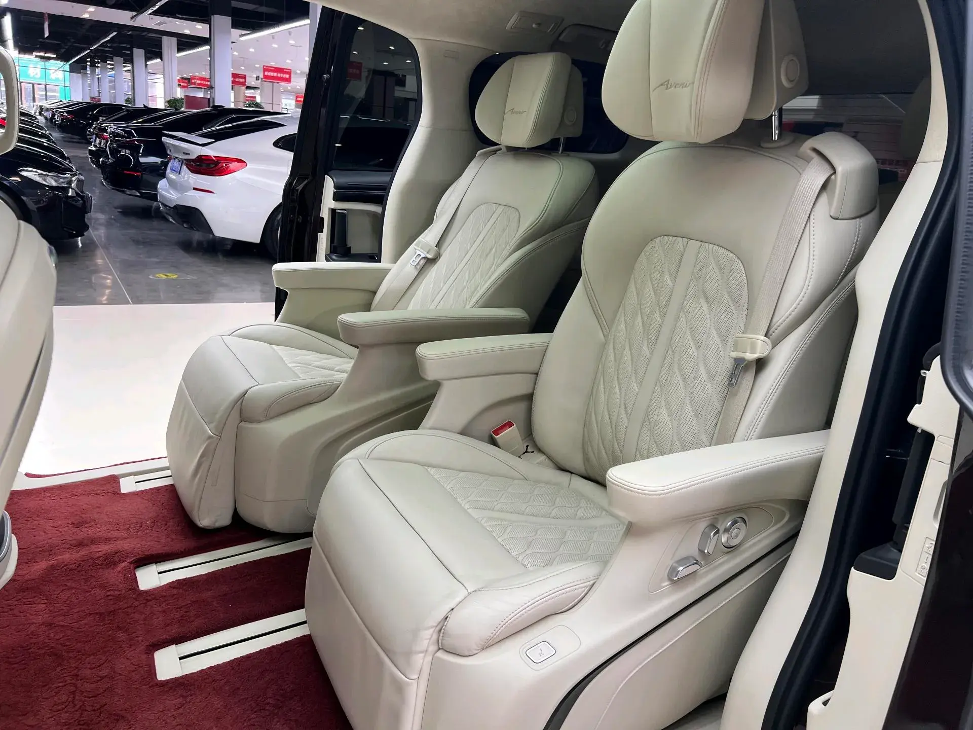 2021 BUICK GL8 thumbnail 4