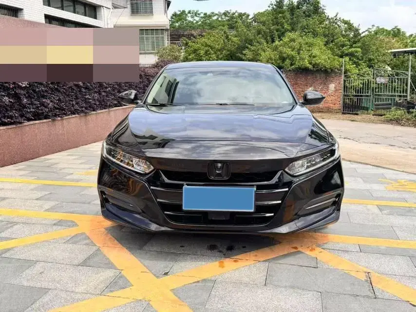 2018 HONDA ACCORD thumbnail 2