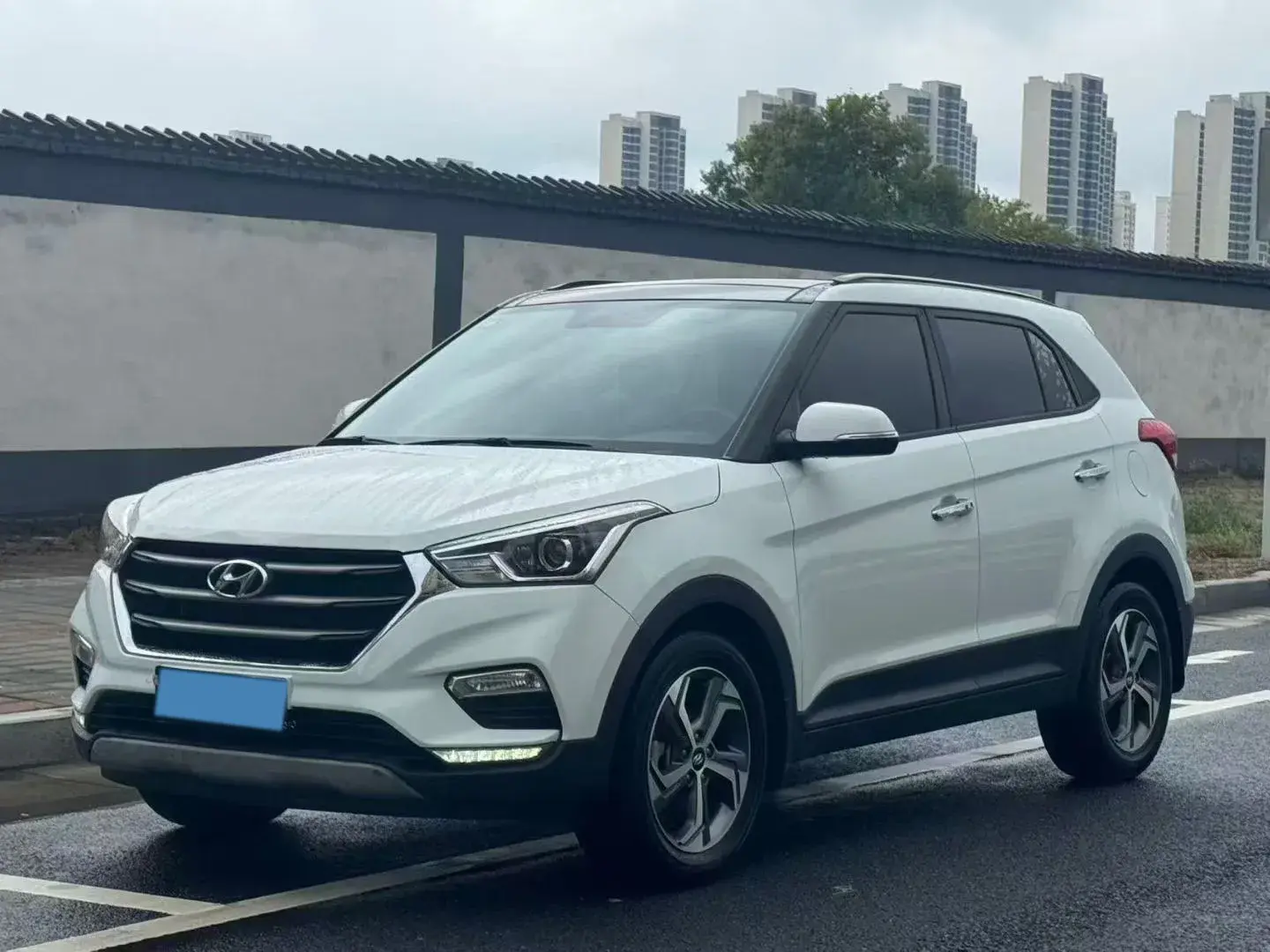2019 HYUNDAI IX25 view 1