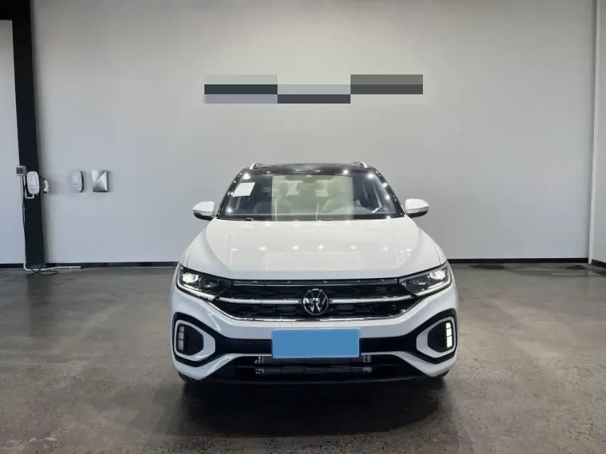 2026 Volkswagen T-Roc 1.5T 160HP L4 7DCT,autocango,china used car exporter,china ev exporter,chinese used car exporter,chinese used ev exporter