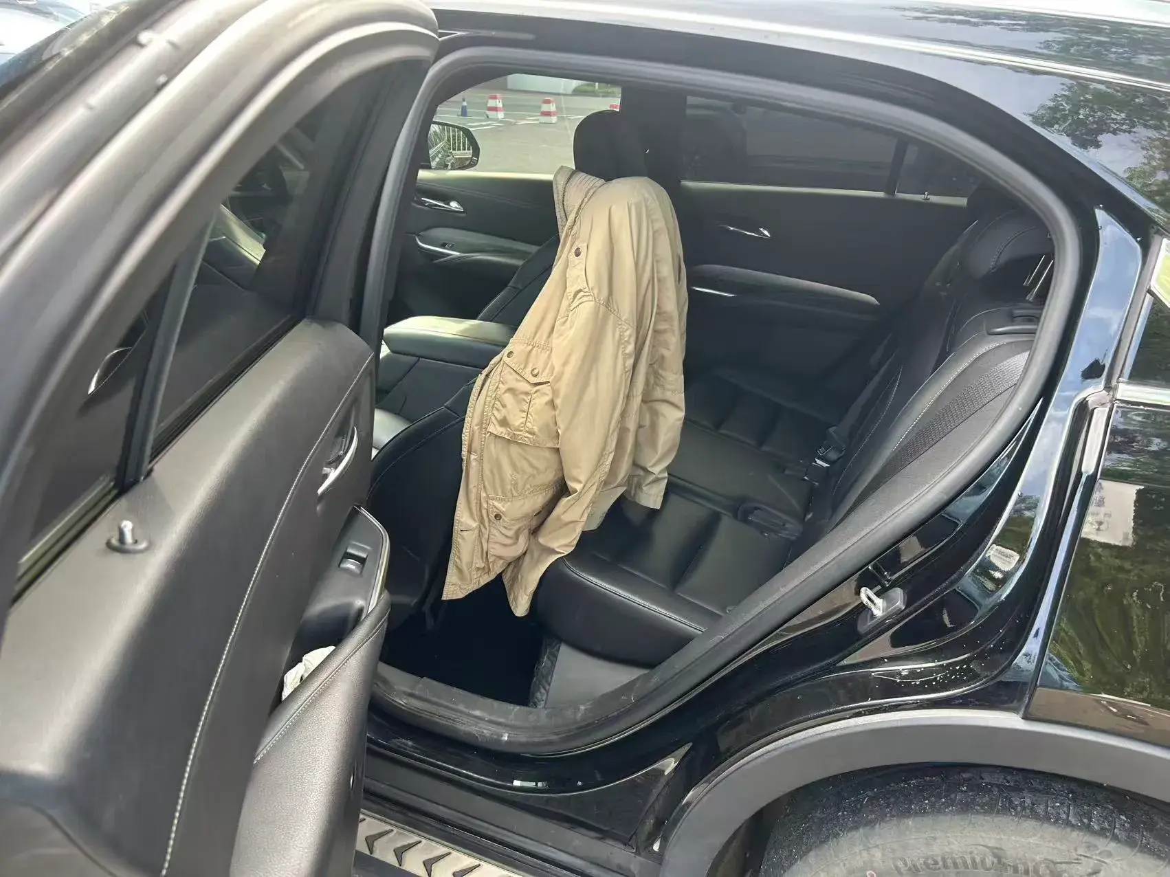 2020 CADILLAC XT4 thumbnail 4