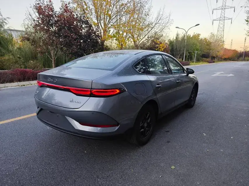 2025 BYD QIN thumbnail 4