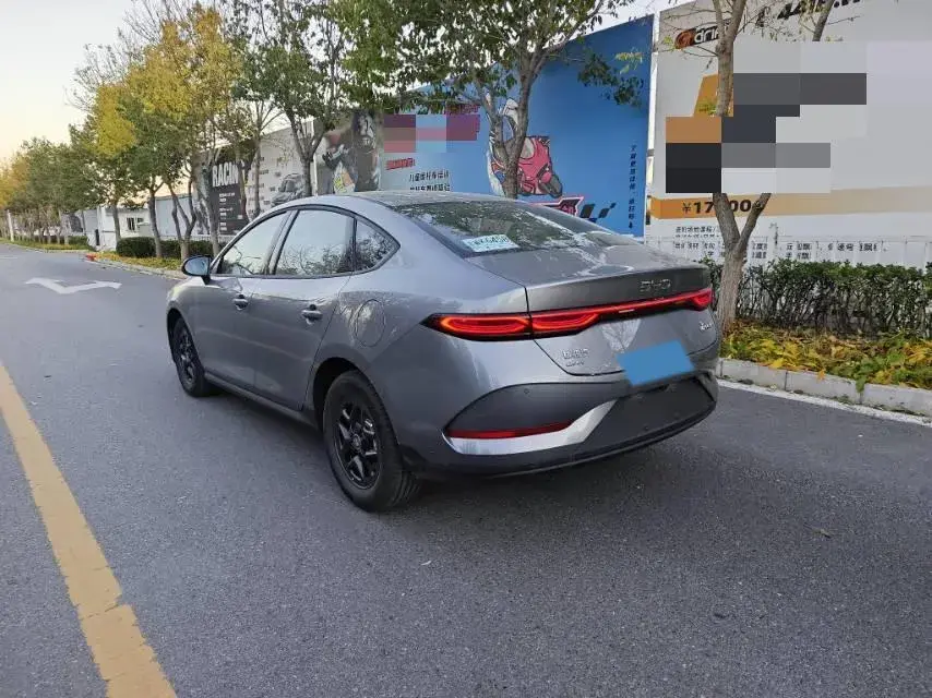 2025 BYD QIN thumbnail 3