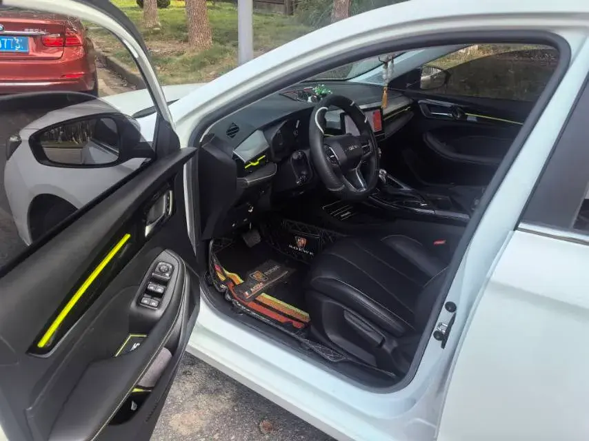 2021 ROEWE I5 thumbnail 4