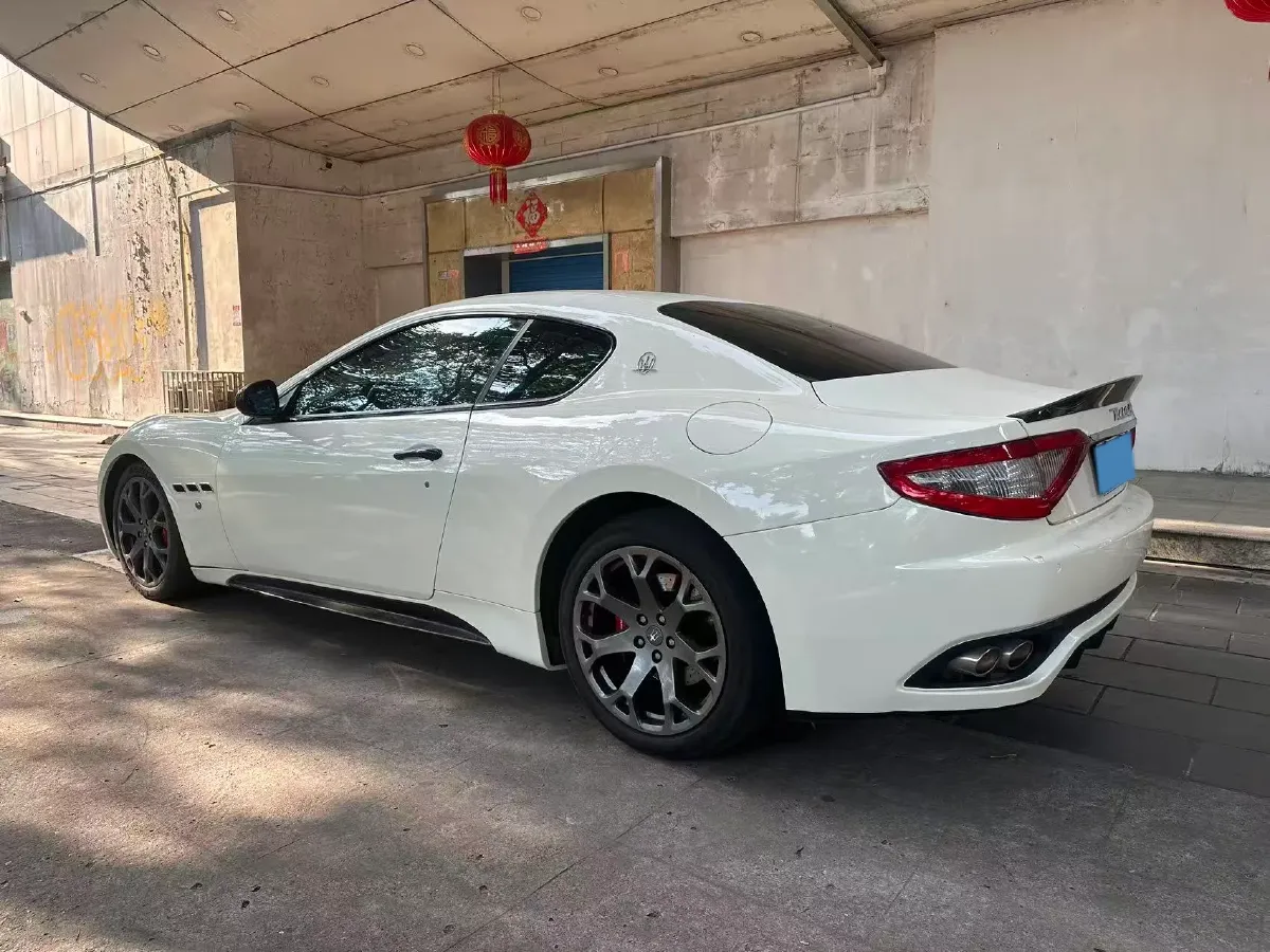2007 Maserati GranTurismo 4.2L 405HP V8 6AT,autocango,china used car exporter,china ev exporter,chinese used car exporter,chinese used ev exporter