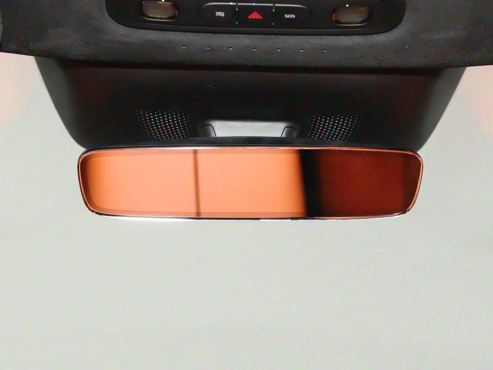 2025 MI YU7 thumbnail 4