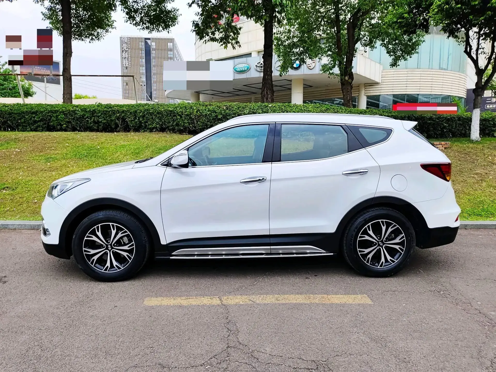 2017 HYUNDAI SANTAFE thumbnail 2