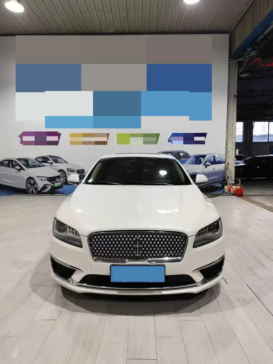 2018 LINCOLN MKZ thumbnail 2