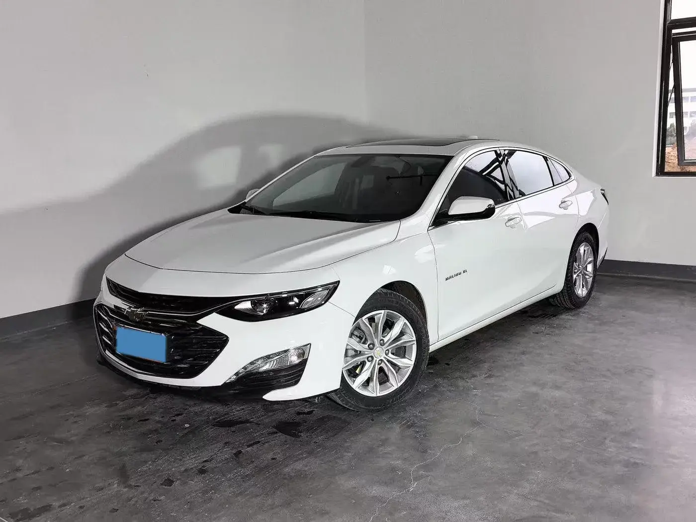 2022 CHEVROLET MALIBU view 1