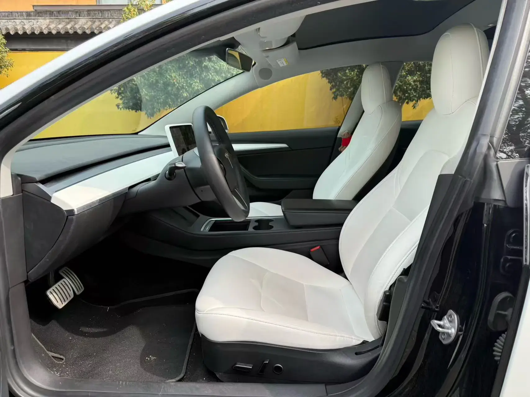 2020 TESLA MODEL thumbnail 4