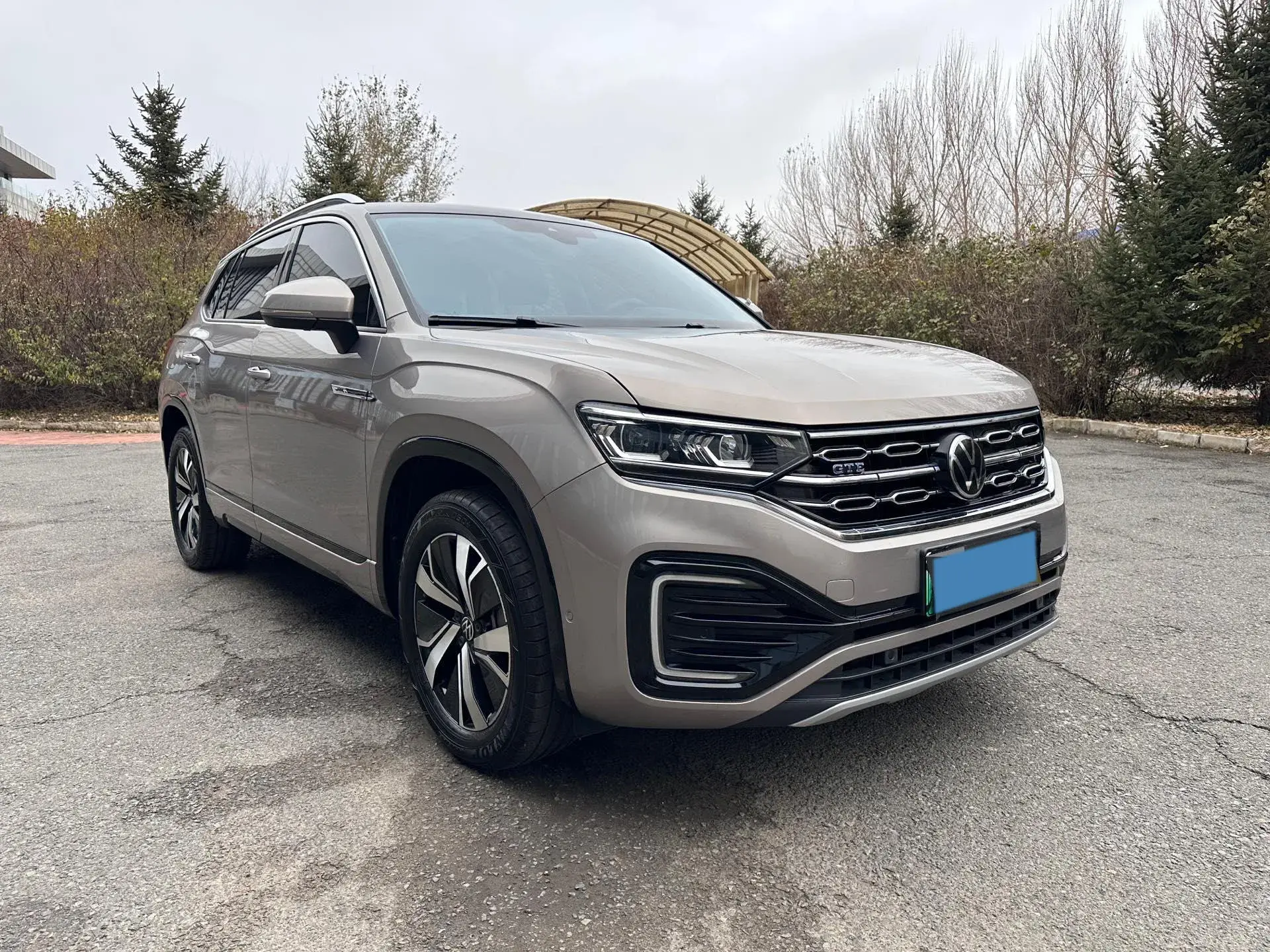 2020 VOLKSWAGEN TAYRON thumbnail 3