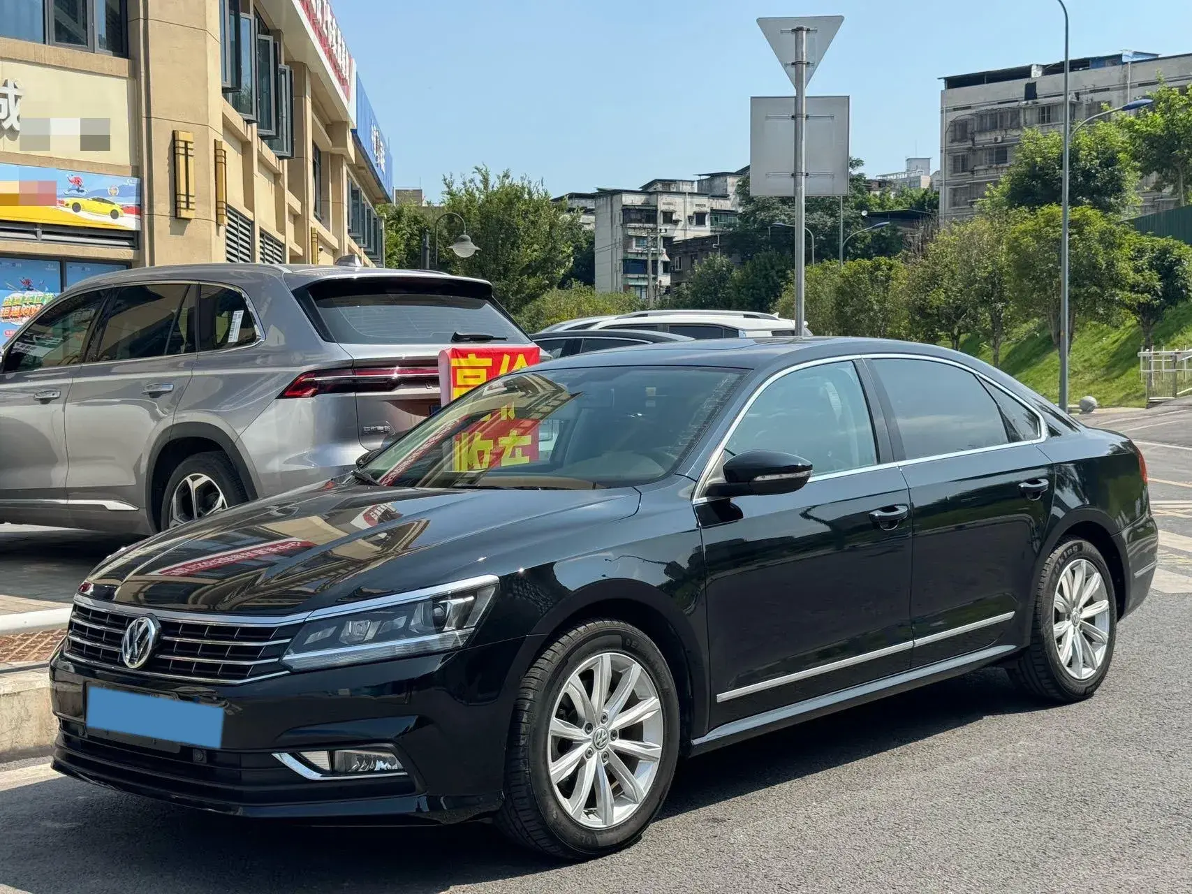 2017 VOLKSWAGEN PASSAT view 1