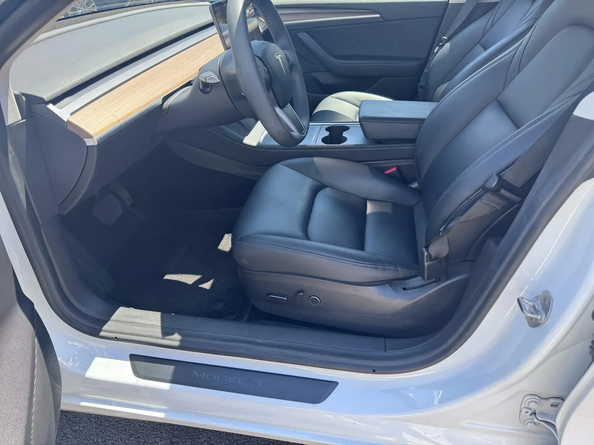 2021 TESLA MODEL thumbnail 4