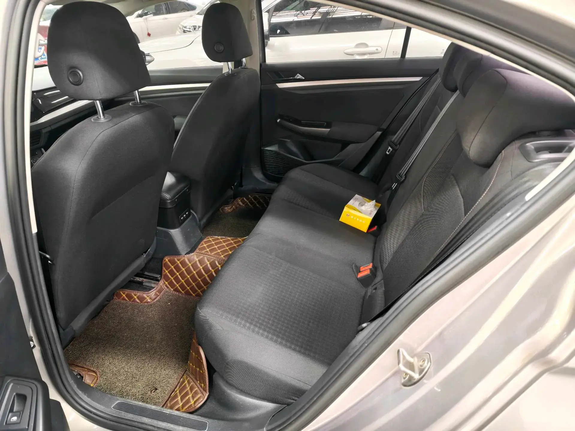 2019 VOLKSWAGEN BORA thumbnail 3