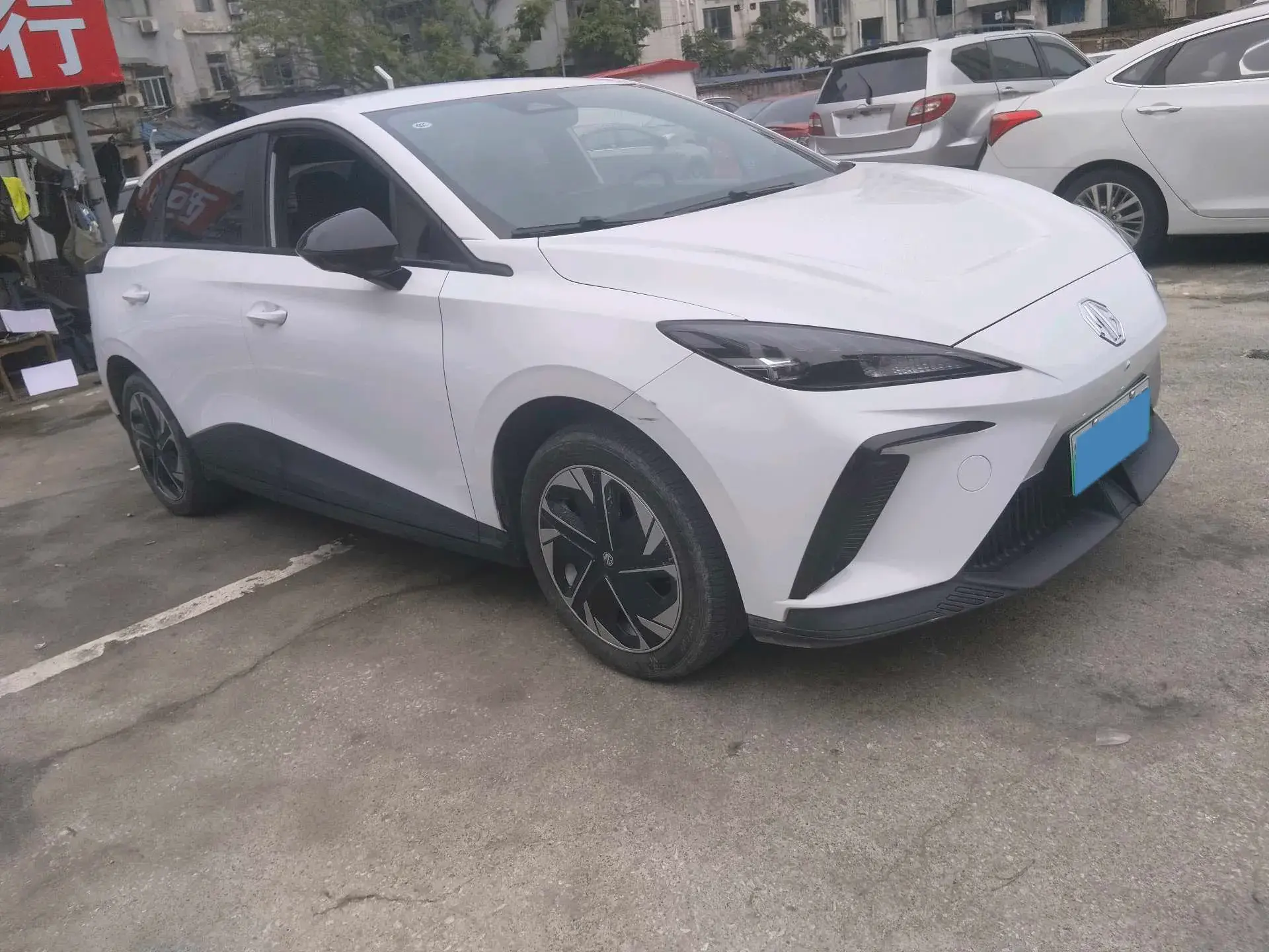 2023 MG 4 thumbnail 2