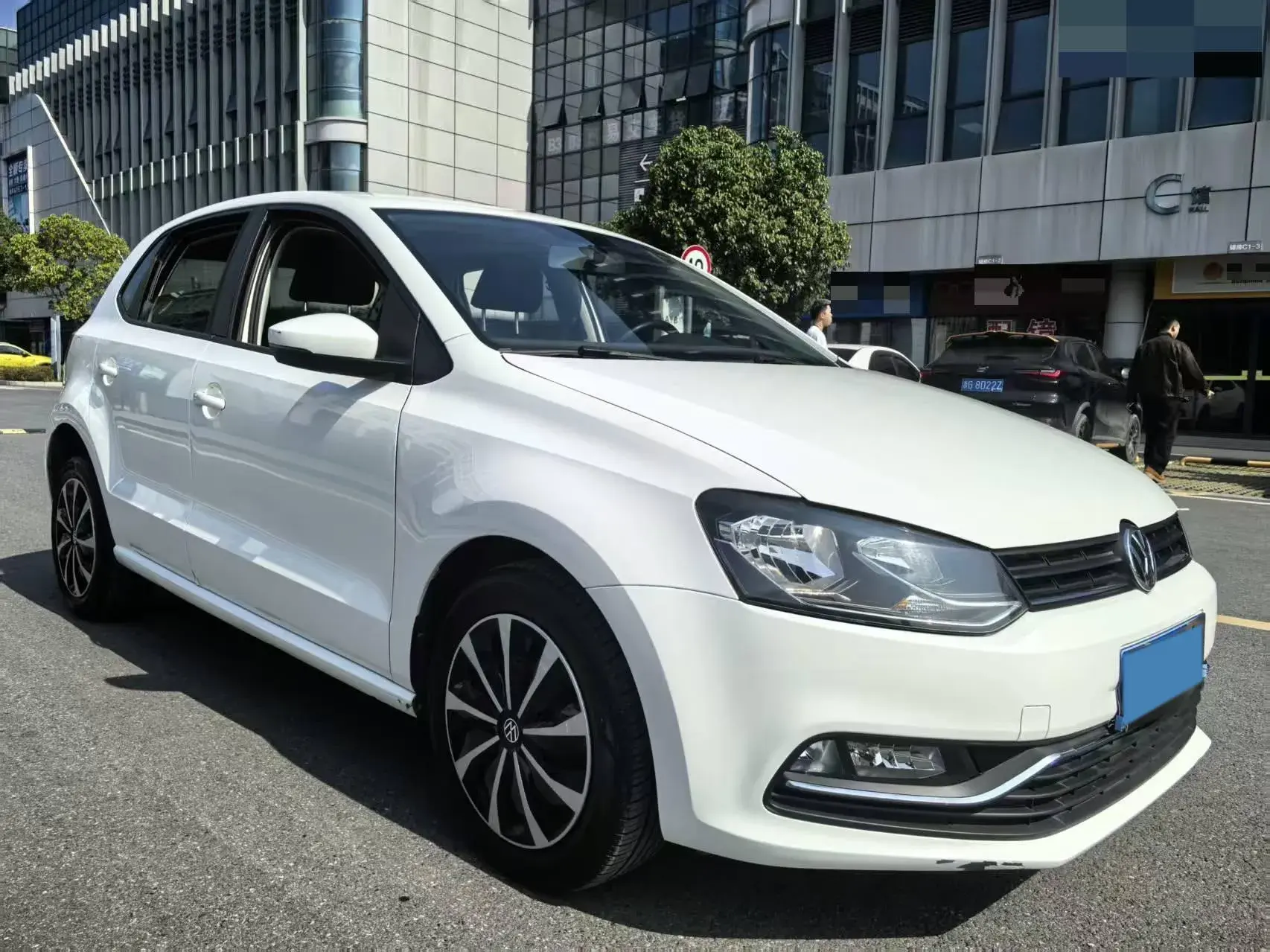 2018 VOLKSWAGEN POLO thumbnail 3
