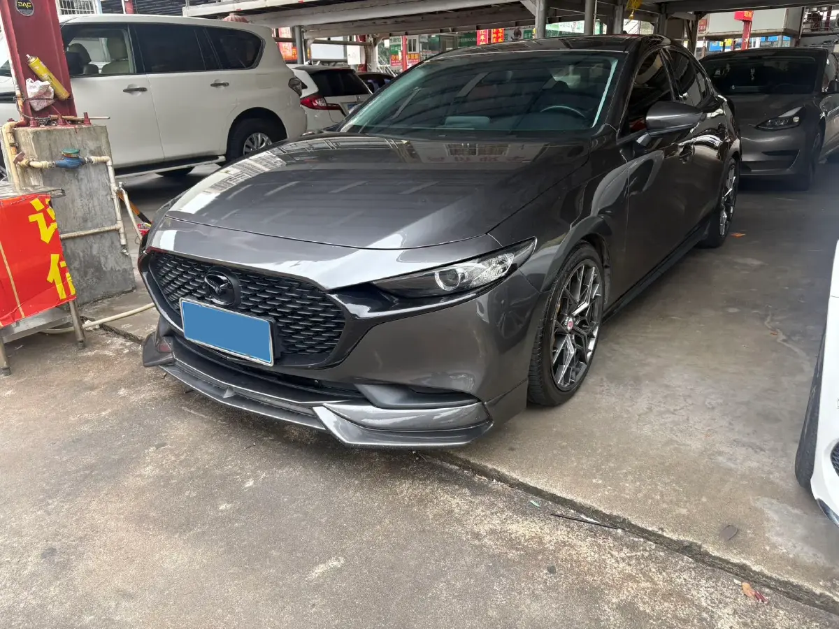 2021 Mazda 3 Axela 1.5L 117HP L4 6AT