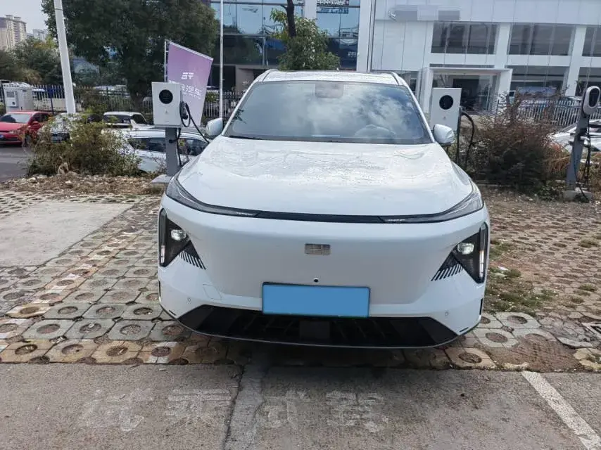 2023 GEELY GALAXY thumbnail 2