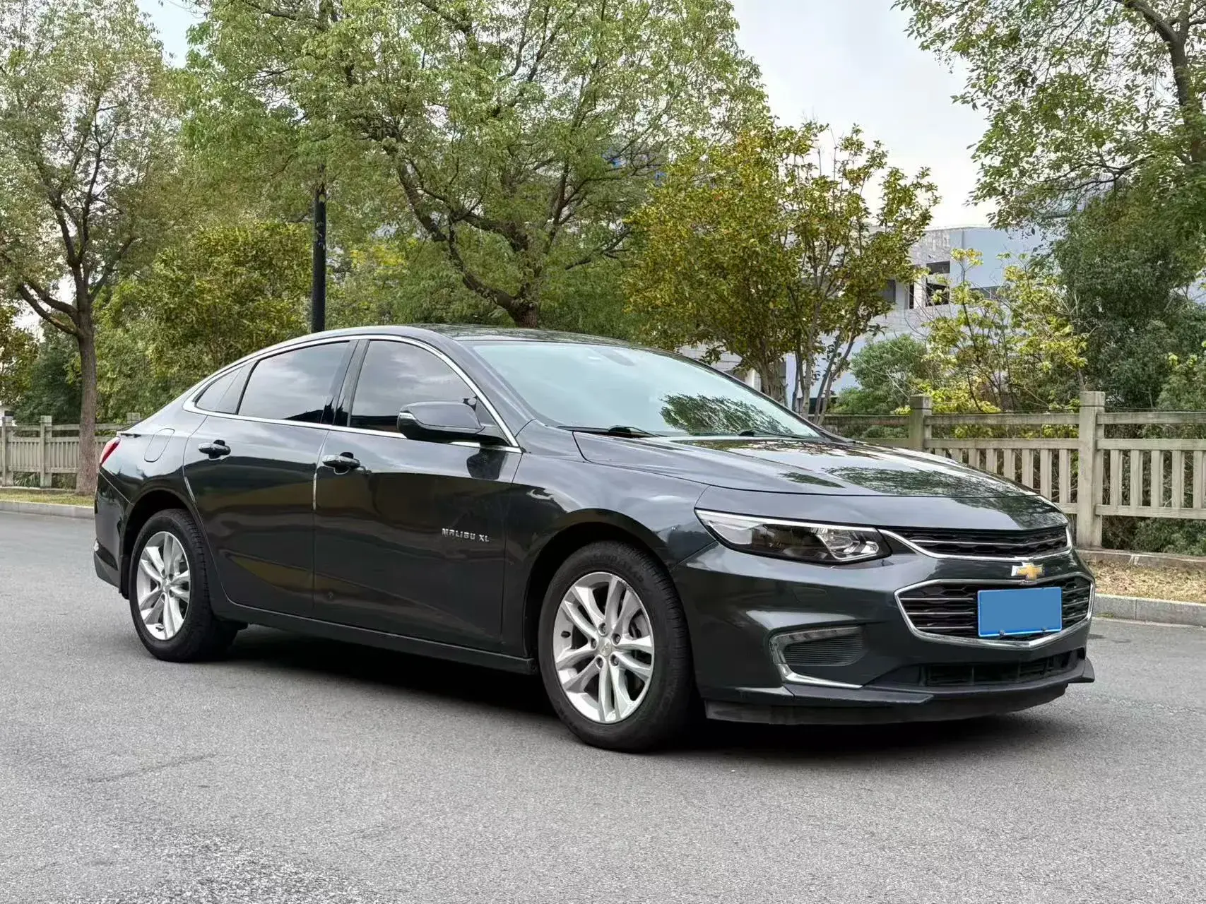 2018 CHEVROLET MALIBU thumbnail 2