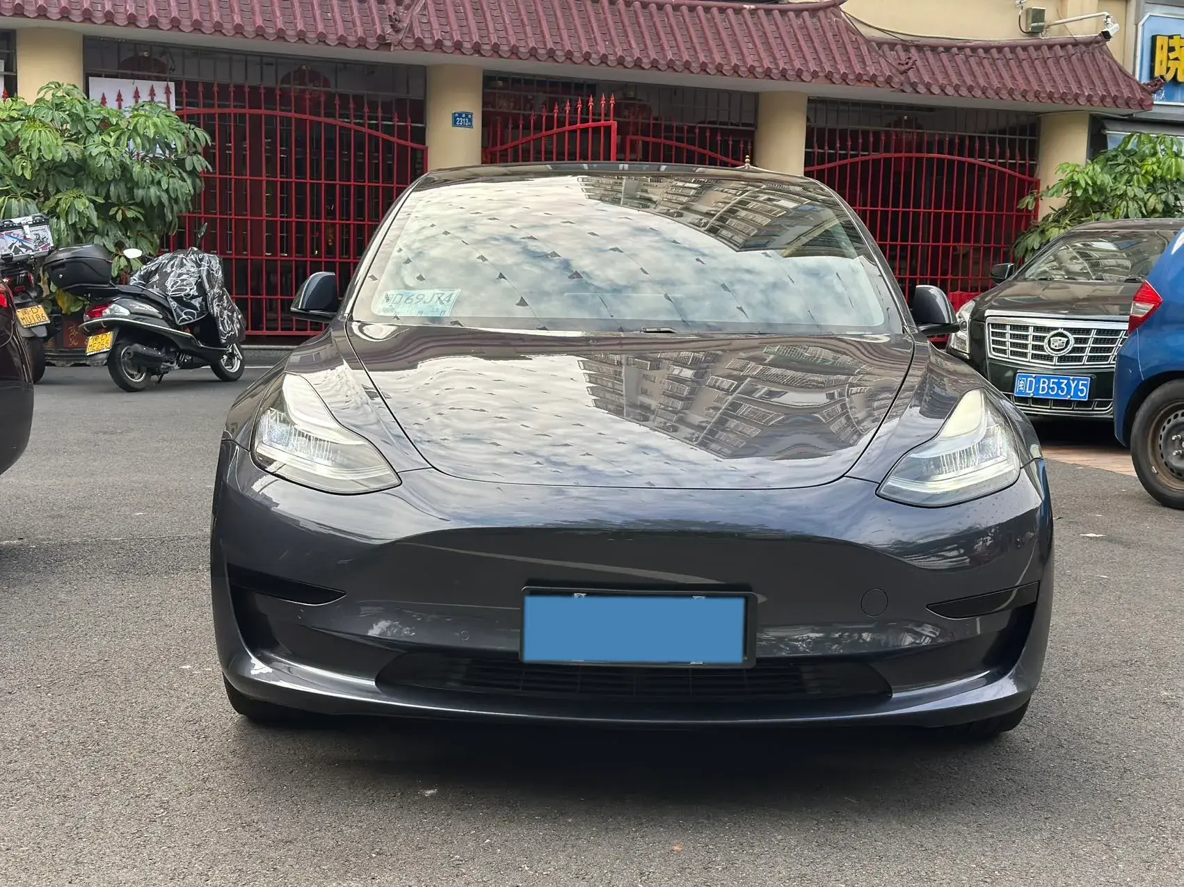 2019 TESLA MODEL thumbnail 2