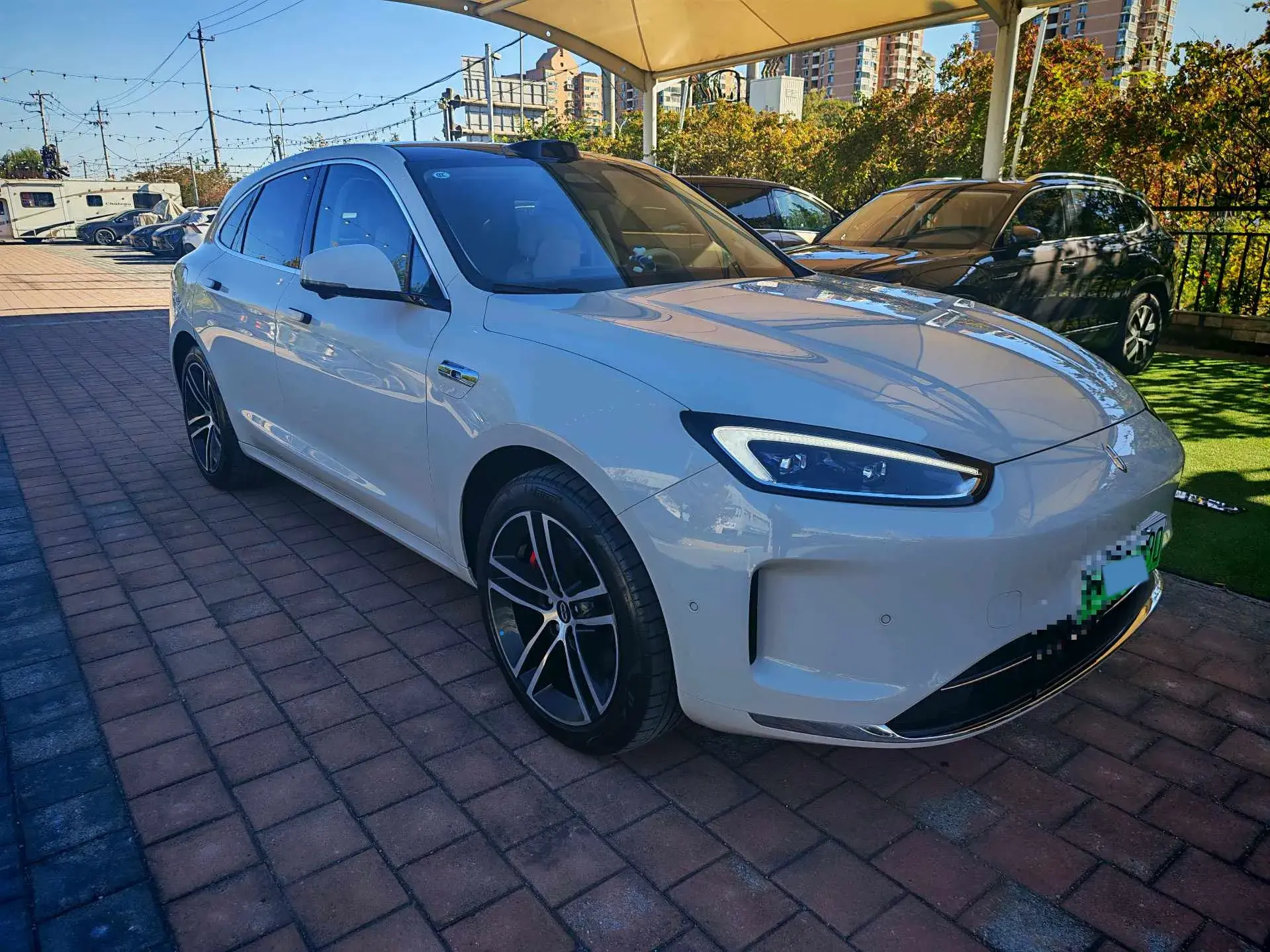 2025 AITO AITO thumbnail 3