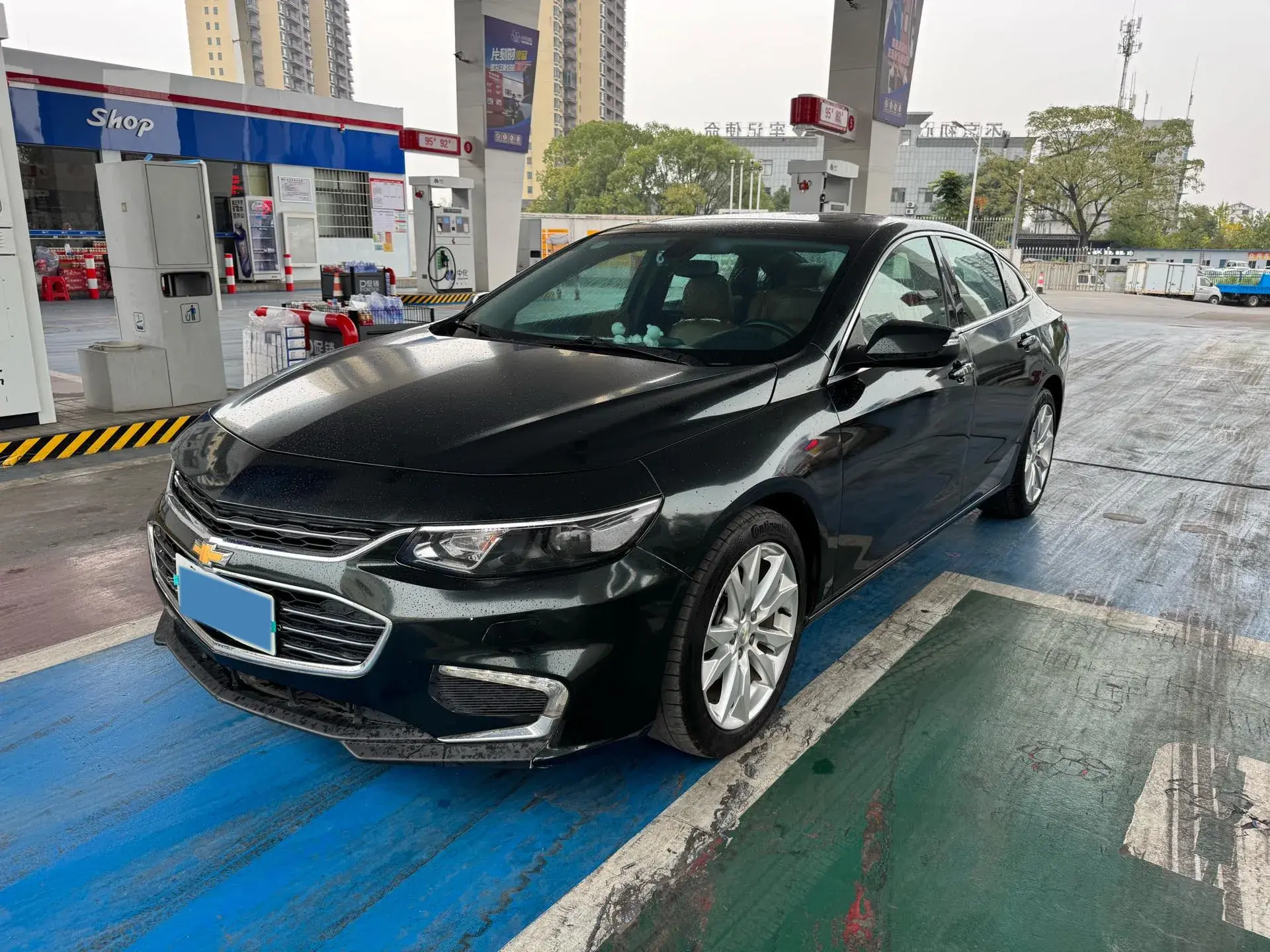 2018 CHEVROLET MALIBU view 1