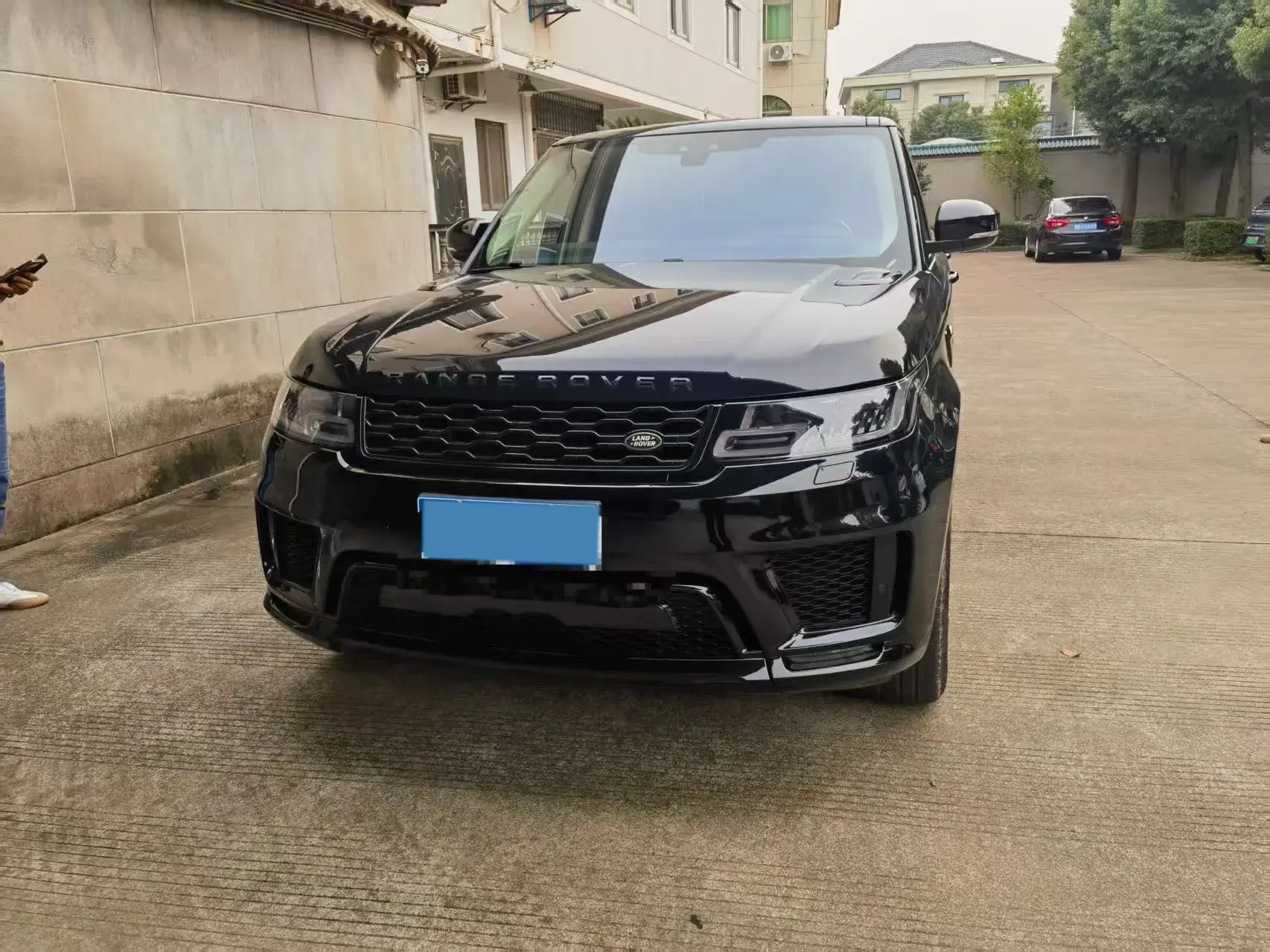 2018 LAND ROVER thumbnail 2