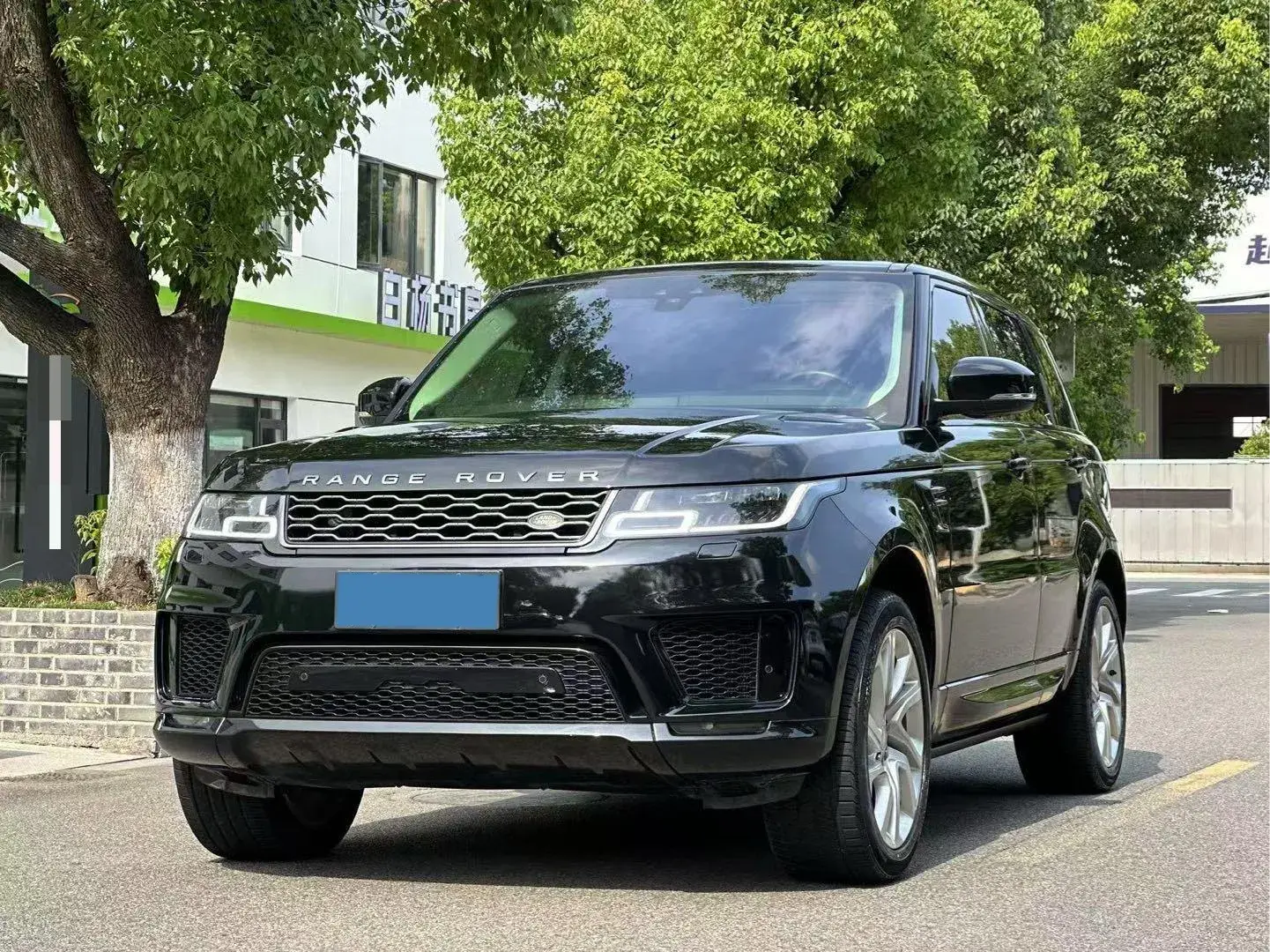 2018 LAND ROVER view 1