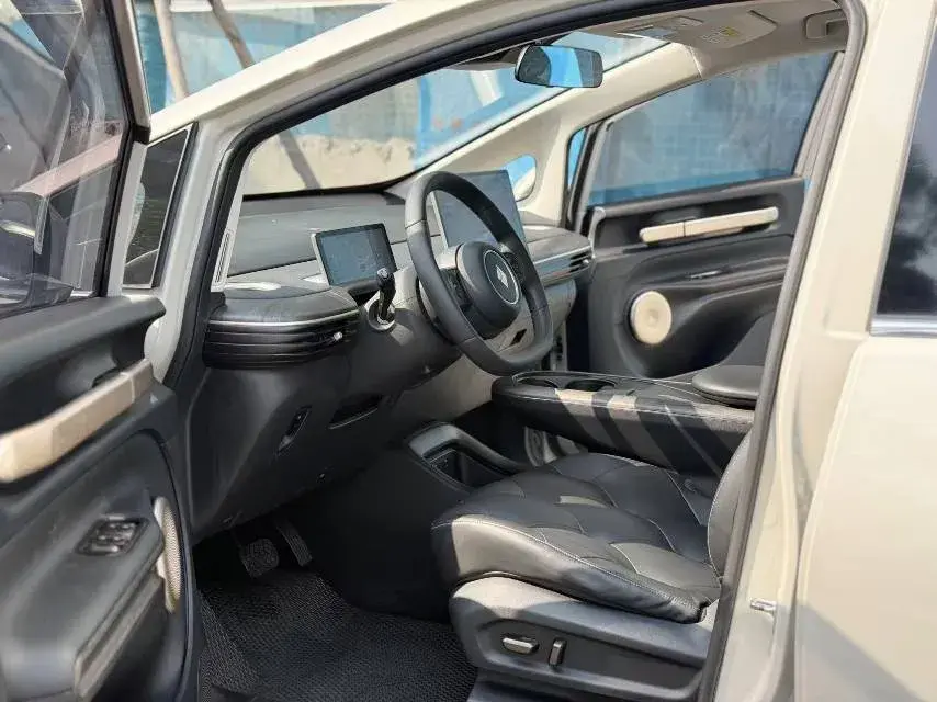 2023 BAOJUN CLOUD thumbnail 4