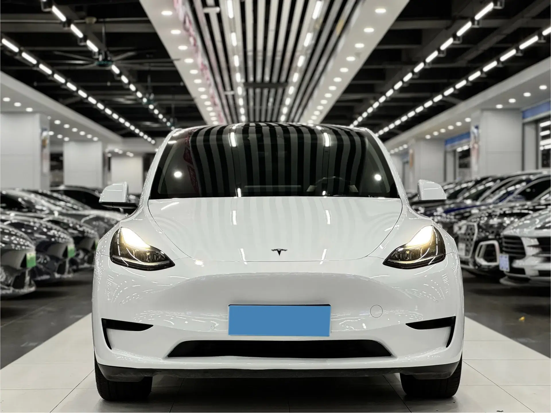 2022 TESLA MODEL thumbnail 2