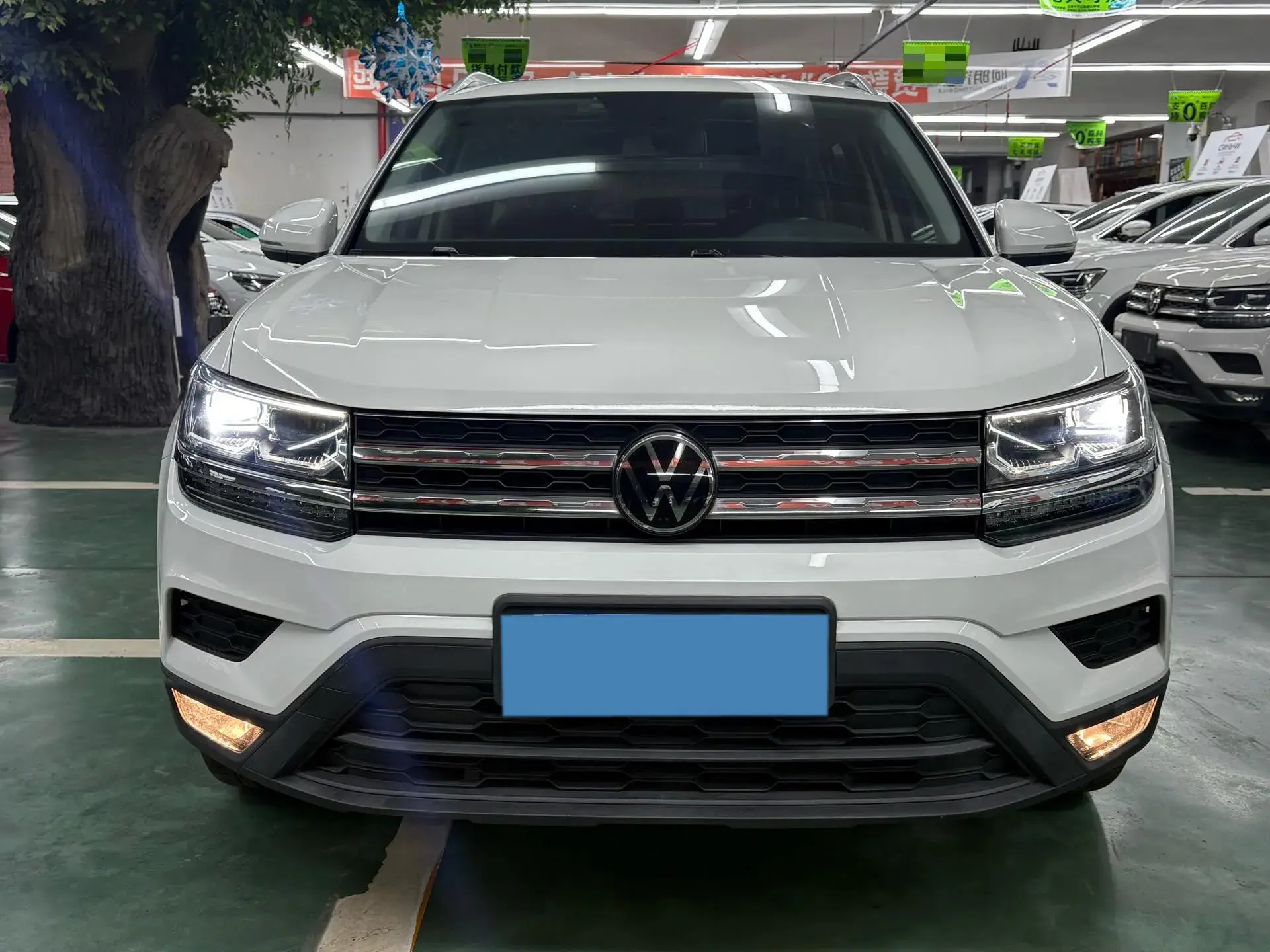 2021 VOLKSWAGEN THARU thumbnail 2