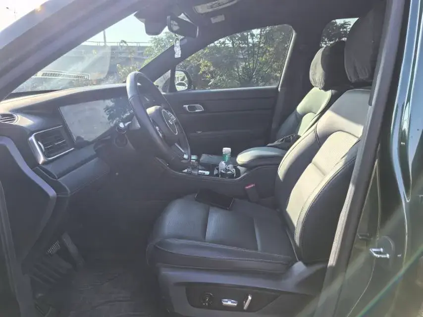 2021 LI ONE thumbnail 4