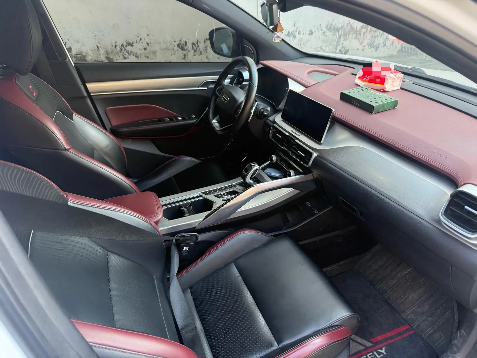 2019 GEELY COOLRAY thumbnail 4