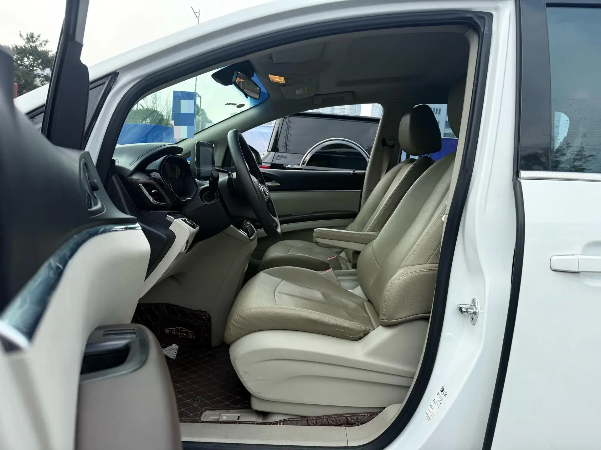 2023 BUICK GL8 thumbnail 3