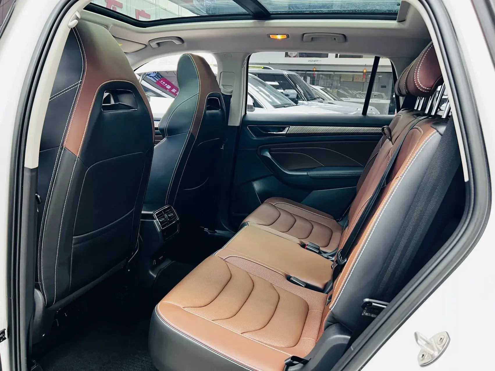 2022 SKODA KODIAK thumbnail 4