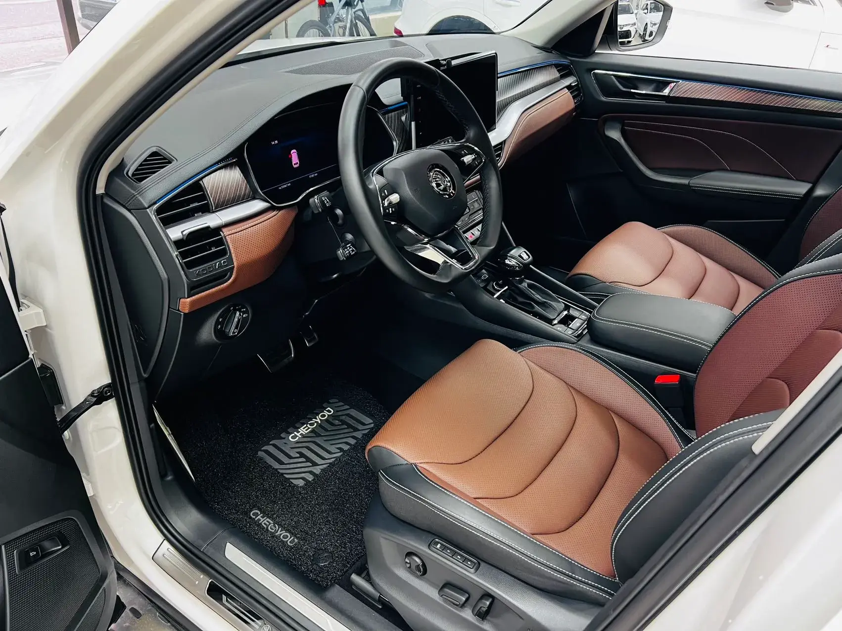 2022 SKODA KODIAK thumbnail 3