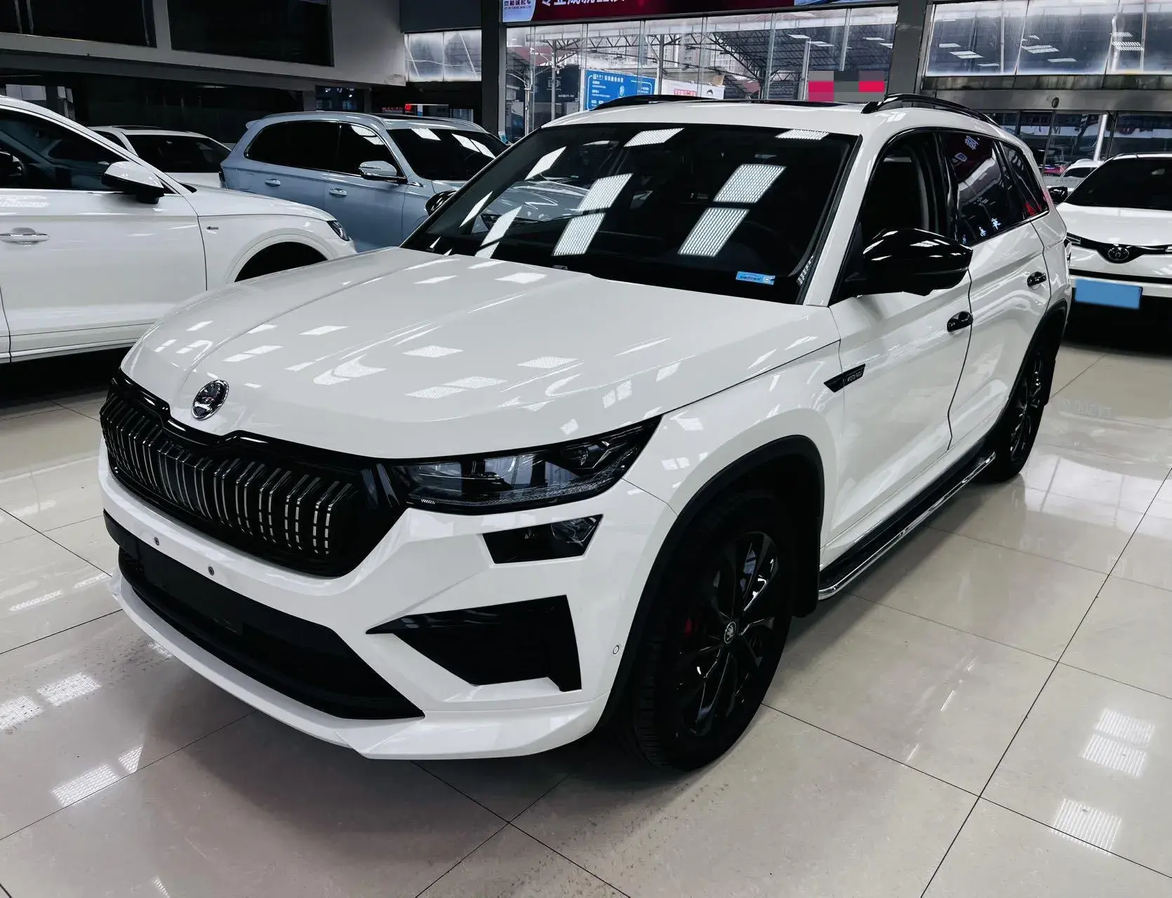 2022 SKODA KODIAK view 1