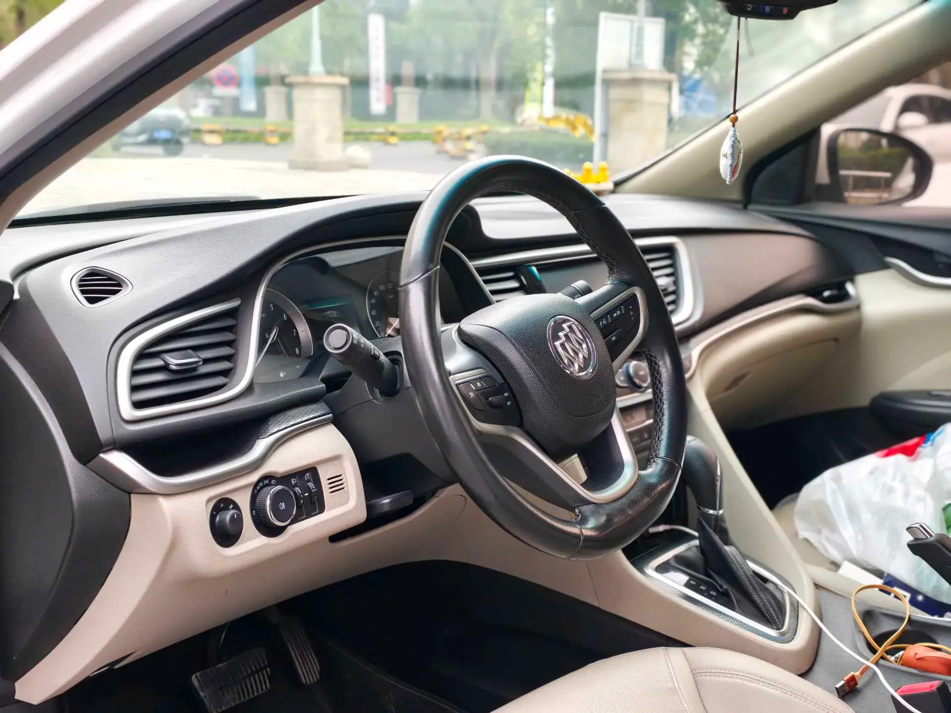 2019 BUICK EXCELLE thumbnail 3