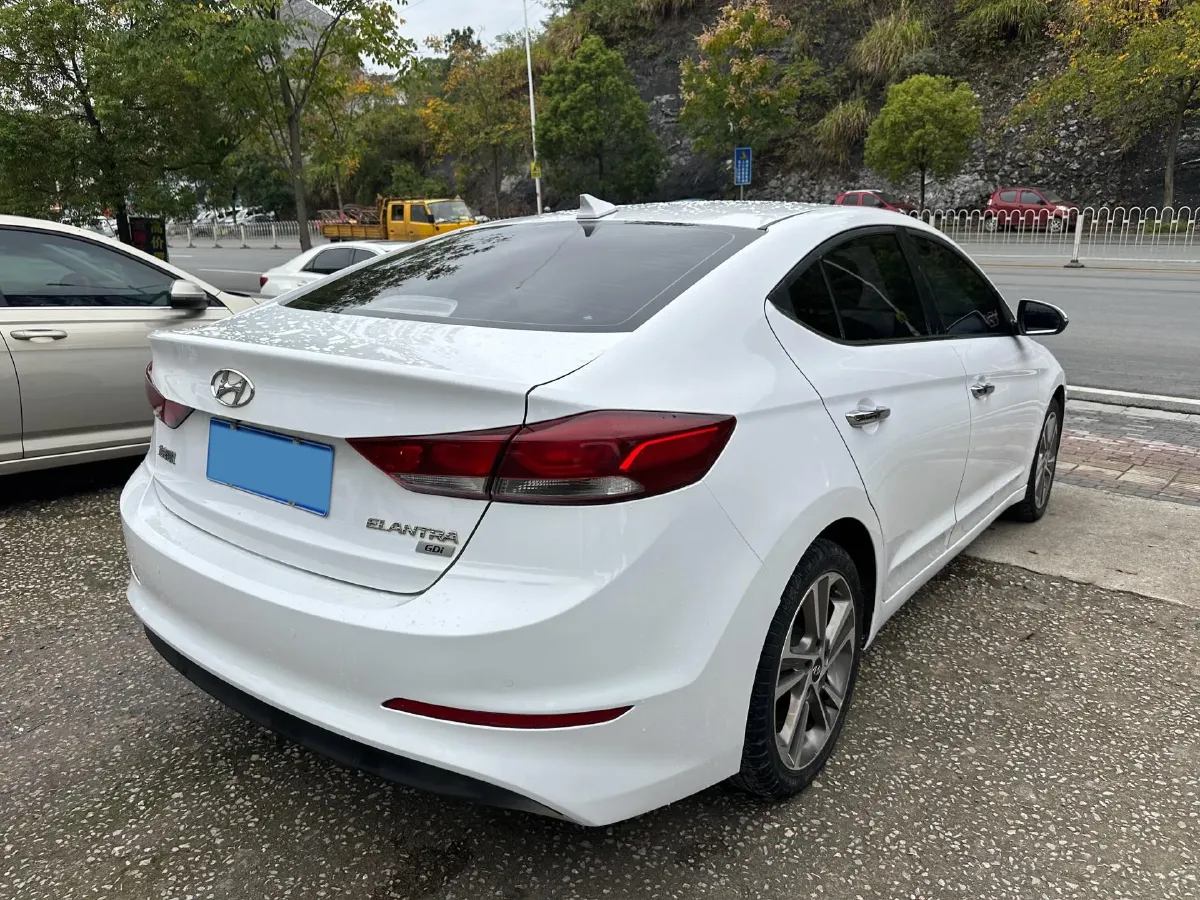 2016 Hyundai Elantra 1.6L 130HP L4 6AT,autocango,china used car exporter,china ev exporter,chinese used car exporter,chinese used ev exporter