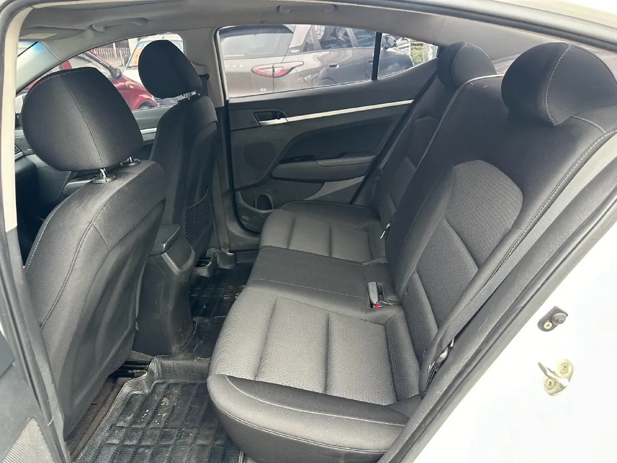 2016 Hyundai Elantra 1.6L 130HP L4 6AT,autocango,china used car exporter,china ev exporter,chinese used car exporter,chinese used ev exporter