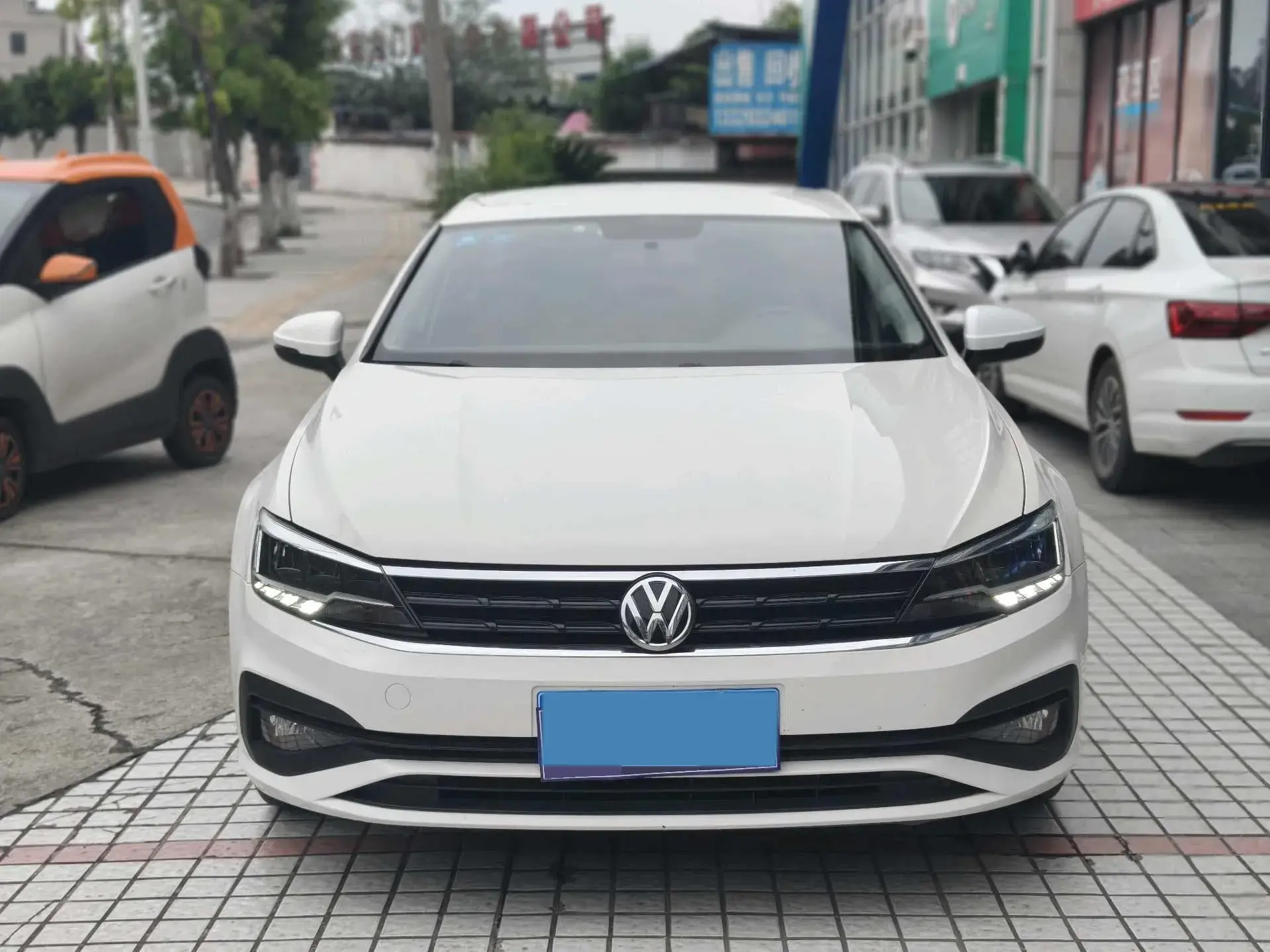 2019 VOLKSWAGEN LAMANDO thumbnail 2