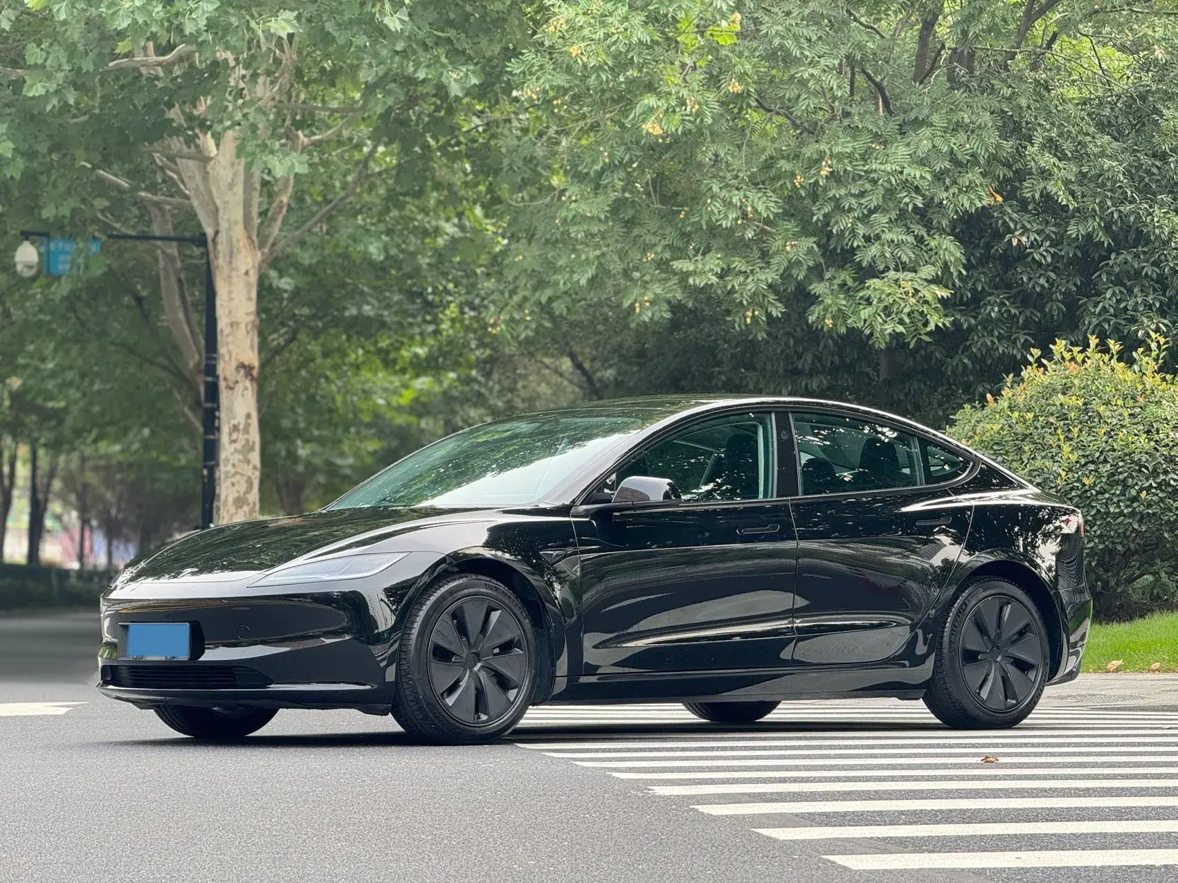 2023 TESLA MODEL view 1
