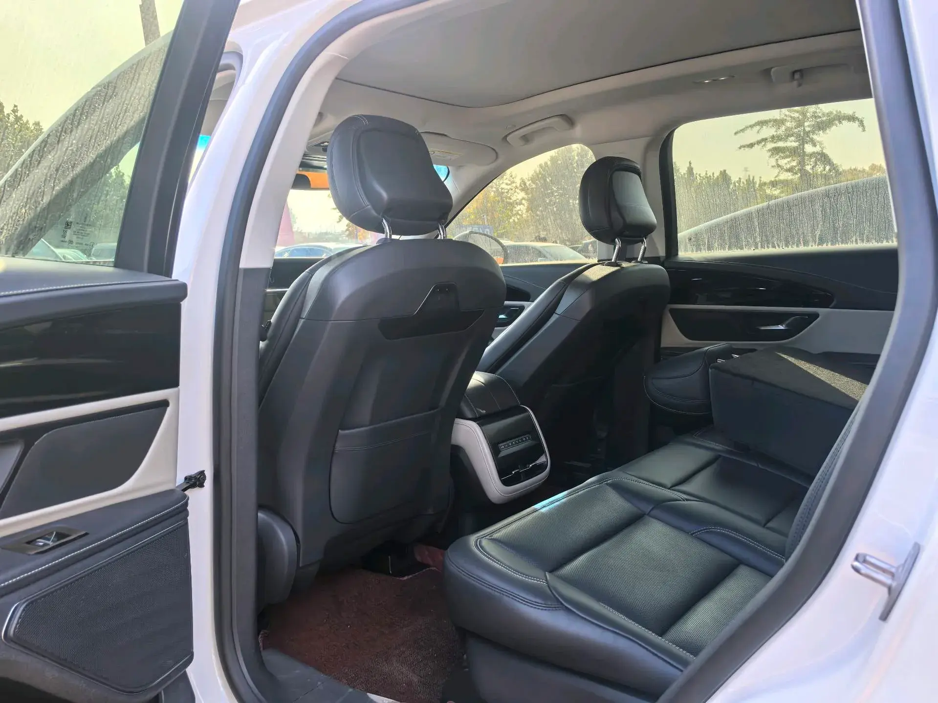 2023 LINCOLN NAUTILUS thumbnail 3